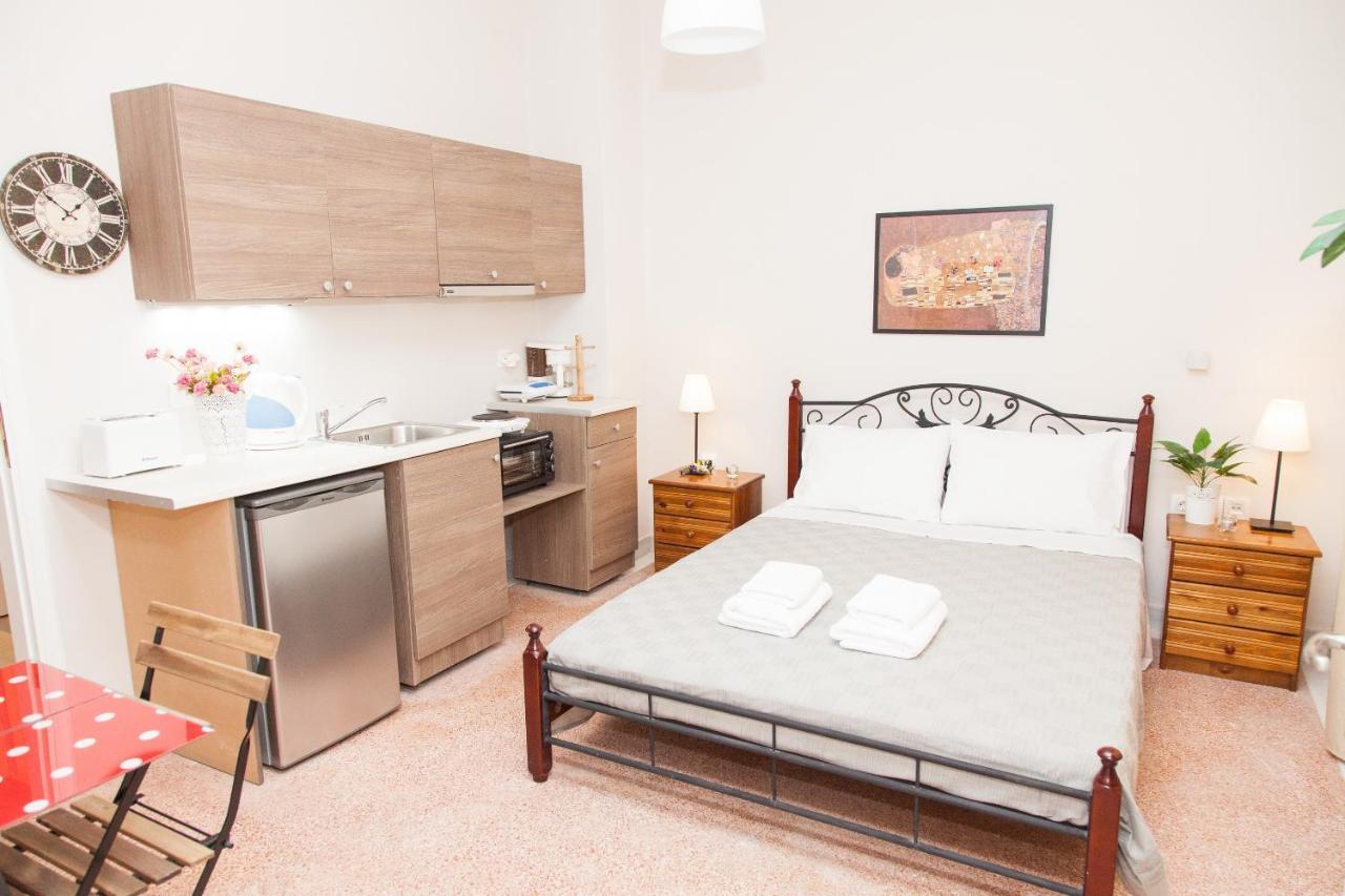 אתונה Ioannis Apartments מראה חיצוני תמונה
